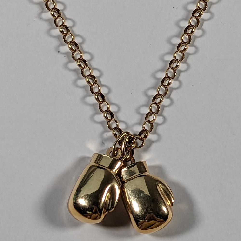 9ct Gold Belcher Chain & 9ct Gold Boxing Glove Pendant Own4Less